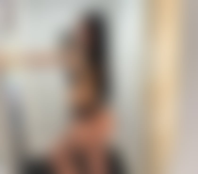 LUÍSA✨BRUNETTE FIRST TIME IN TOWN✨LATINA❤️