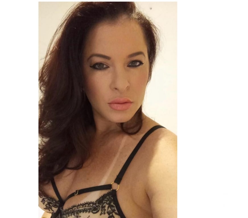 Escorts Barking and Dagenham Barking - Barking and Dagenham - Photos for PAOLA CURVY BUSTY💥 GFE🍒100%Real Pic ✅