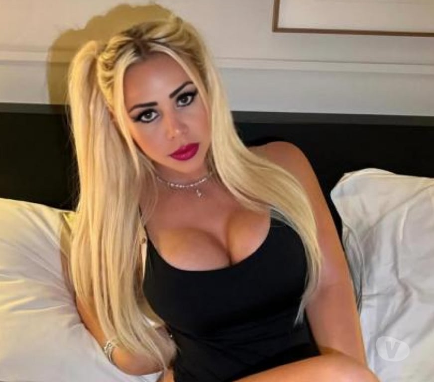 Escorts Nottinghamshire Nottingham - Photos for Sexy Blonde TRANSEXUAL BOMBSHELL in NG1
