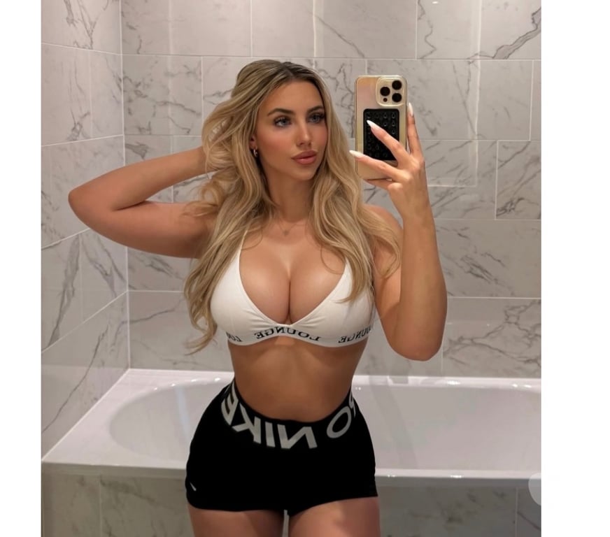Escorts Surrey Surrey Heath - Photos for 🔥🅢🅔🅧🅨 🅑🅛🅞🅝🅓🅔🔥