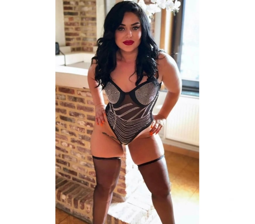 Escorts South Yorkshire Doncaster - Photos for NEW HERE♥️♥️BIG BUM♥️♥️KARLA AVAILABLE💋