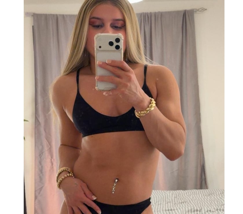 Photos for Sexy XL TS girl in London