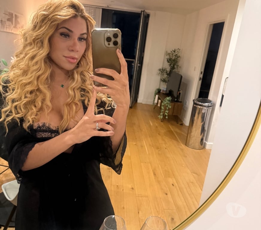 Escorts West London Hillingdon - Photos for Brazilian hottie 🇧🇷