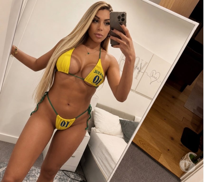 Escorts West London Hillingdon - Photos for Brazilian hottie 🇧🇷