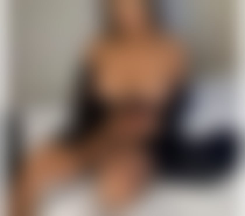 Escort Coventry City Centre Coventry - Photos for ELY NEW IN TOWN PARTTY GIR❤️L NO RUSH 💯