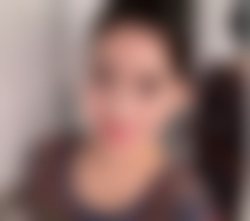  Escorts Gloucester City Centre Gloucester - Photos for ✈️ Flight Attendant 3 days Only ‼️