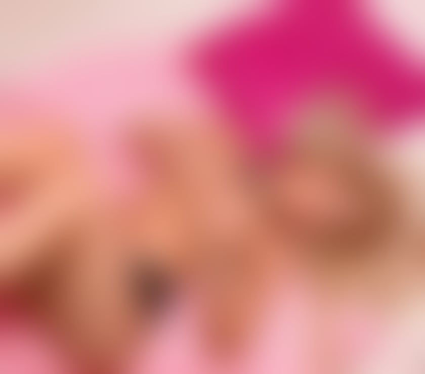 Escorts and Massages Edinburgh Old Town Edinburgh - Photos for JENNIFER FULL SERVICE CONFIRM WHATTAP