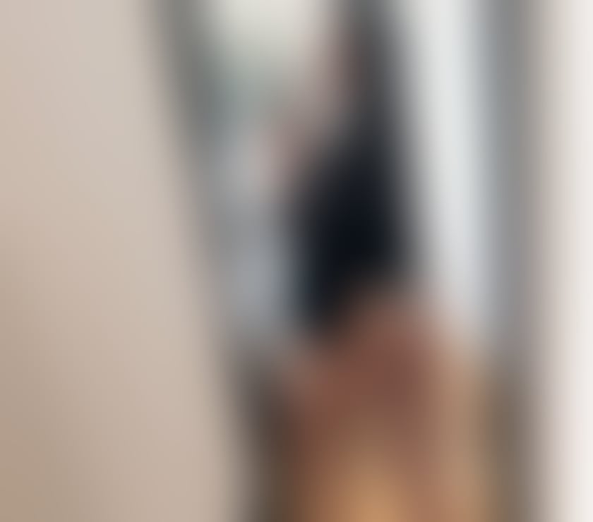 Photos for Mia hot and Brazilian party 🥳 🇧🇷😈