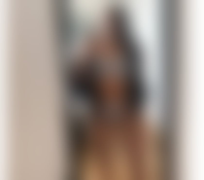 Photos for Mia hot and Brazilian party 🥳 🇧🇷😈