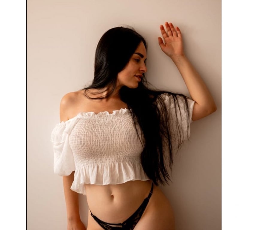 Escorts West Sussex Crawley - Photos for Brunette🔥Party Girl❤️Only Outcall🍾