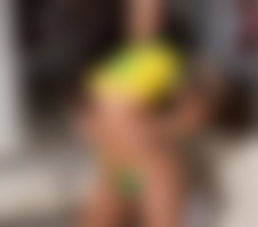 Escorts South East London Croydon - Photos for MIA NEW HERE FROM BRAZIL 🇧🇷 VERY HOT