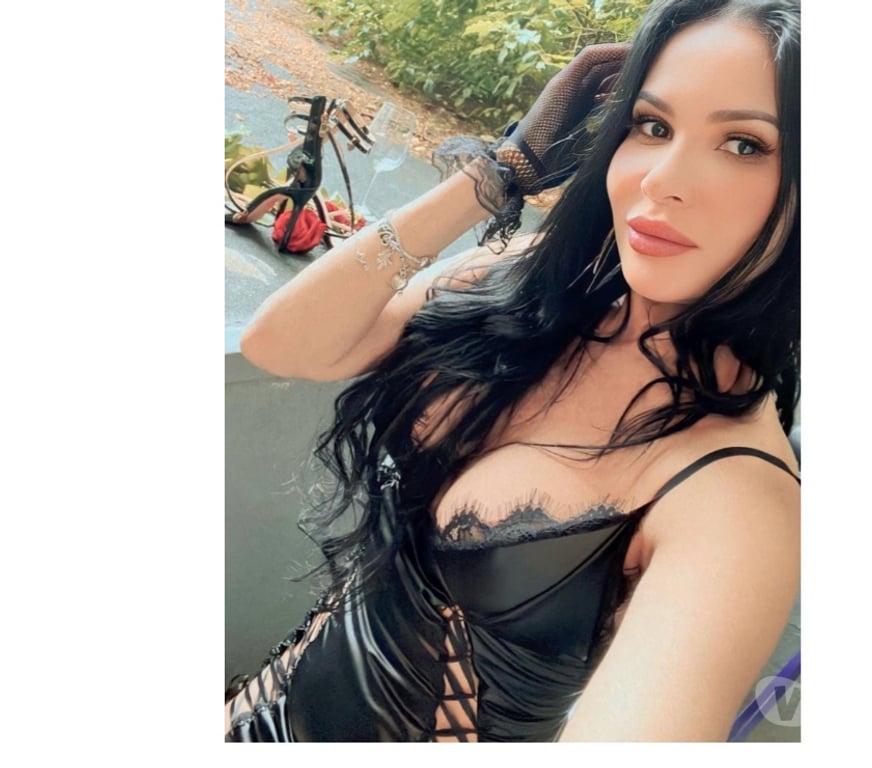 Escorts Bristol Bristol City Centre - Bristol - Photos for BRUNETTE BIG BIG BUM FIRST TIME 🇧🇷🥂🍾