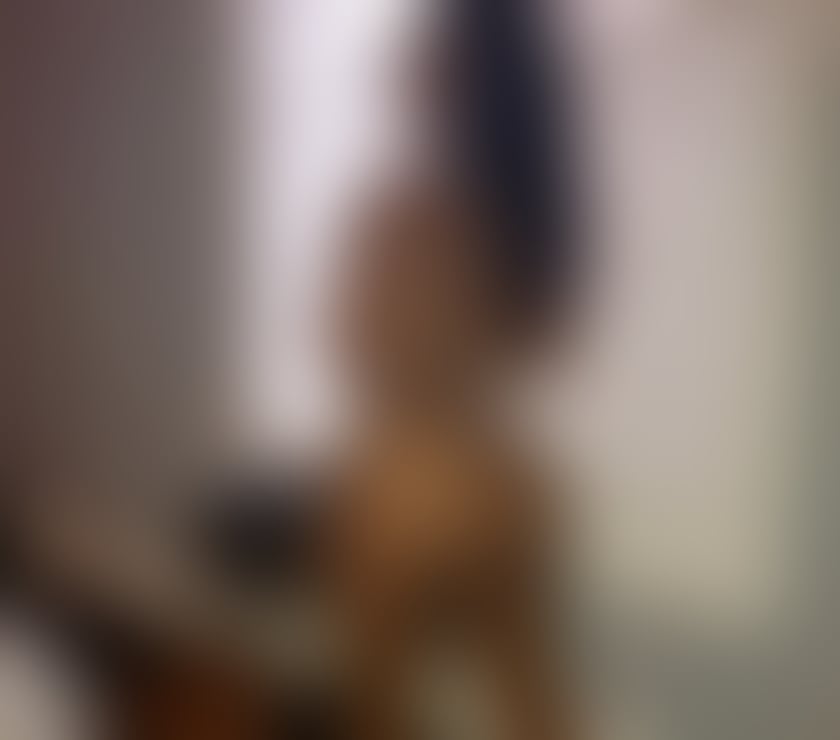 Escorts and Massages Gloucester City Centre Gloucester - Photos for 2 HOT COLOMBIAN AND BRAZILIAN GIRLS 🥳🥳