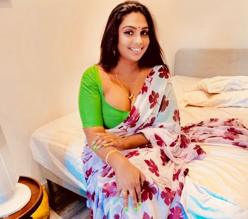 Escorts East London Barking Station - East London - Photos for SUGUNA SOUTH INDIAN TAMIL NAGU GIRL NEW ENTRY BARKING
