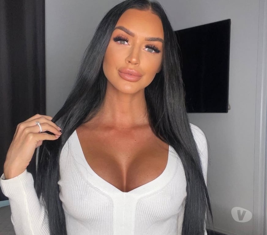 Escorts Hertfordshire East Hertfordshire - Photos for 🆂🆄🅿🅴🆁 🅷🅾🆃 🅱🅾🅳🆈