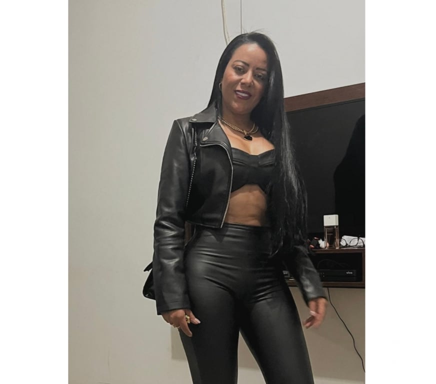 Escorts West London Hounslow - Photos for I'm back my loves, let's Party,come on🍷Jessica