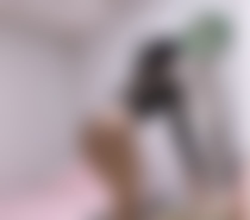 Escorts North West London Colindale Station - North West London - Photos for Luna party Girls 🇧🇷
