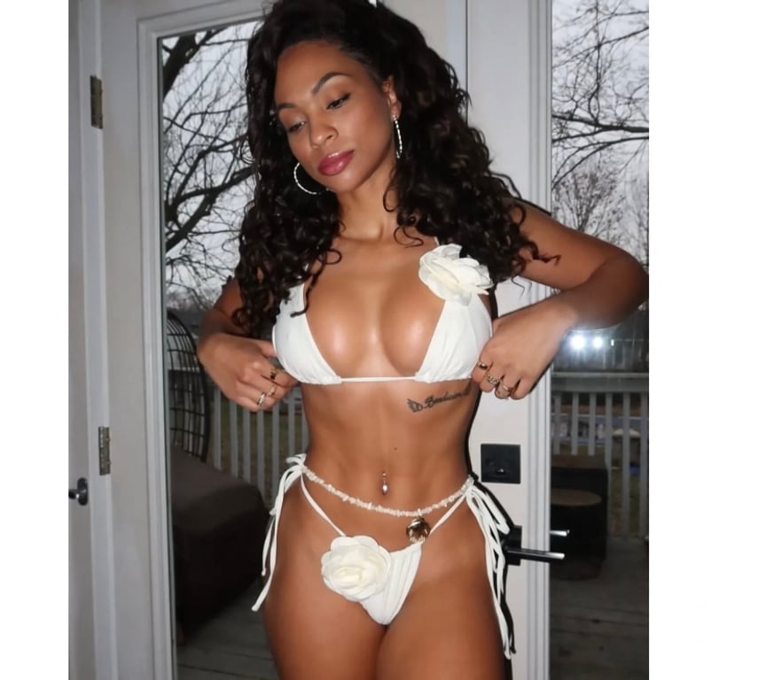Escorts Cardiff Cardiff City Centre - Cardiff - Photos for Rosalia ๐ง๐ท๐ 100% real party brunette