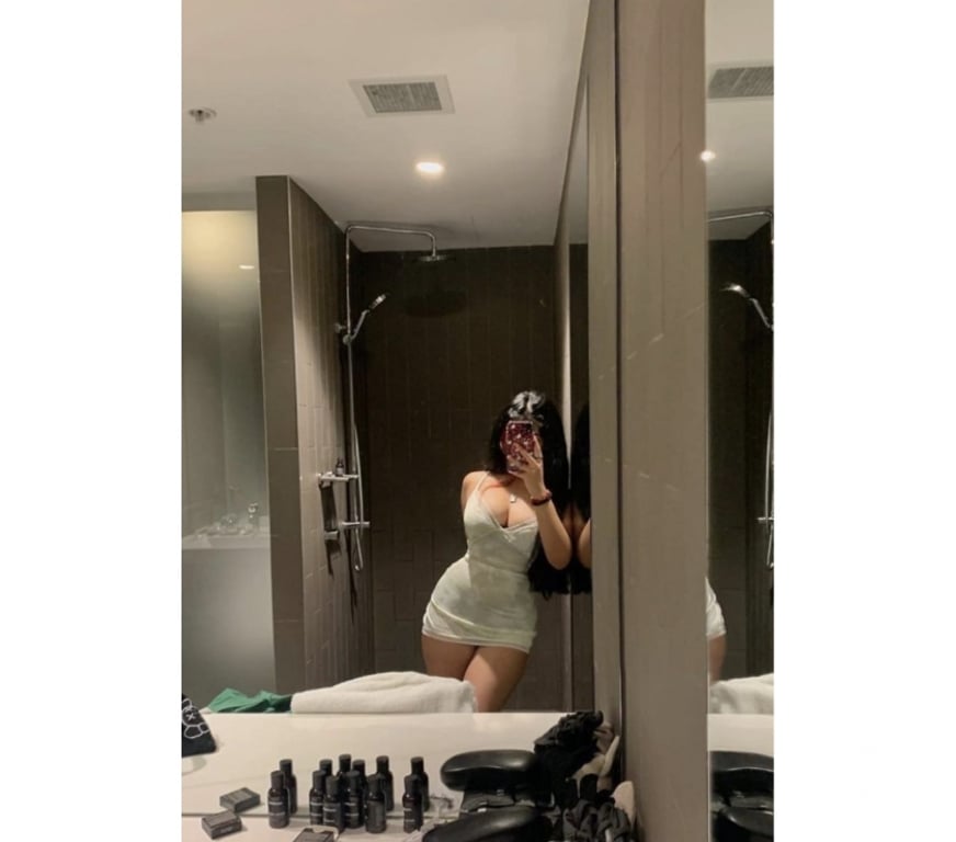 Escorts Edinburgh Edinburgh - Edinburgh - Photos for Monika incall Outcall party