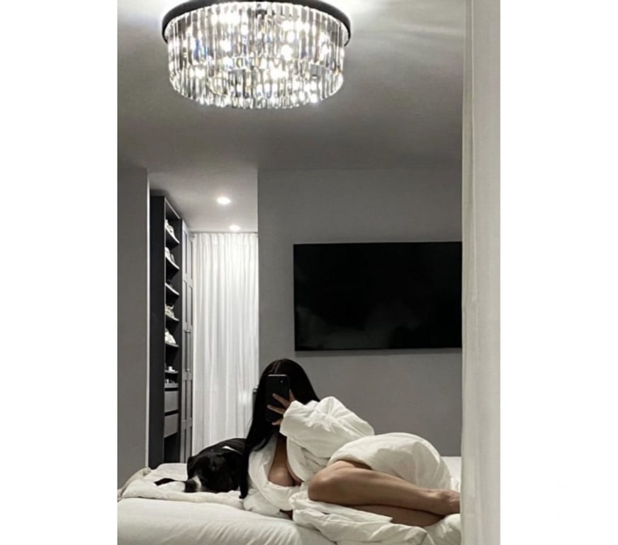 Escorts Edinburgh Edinburgh - Edinburgh - Photos for Monika incall Outcall party