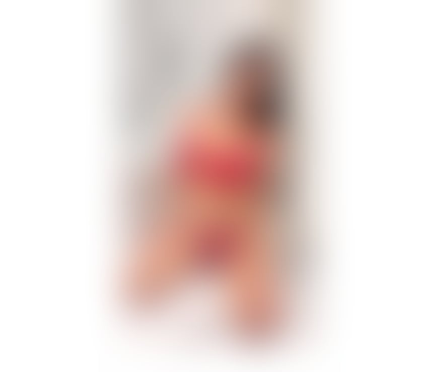 Escorts West London Ealing - West London - Photos for MEL LATINA IN TOWN 🔥 SILM FIT 🥂