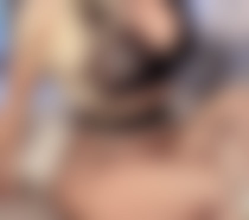 Escorts East London Redbridge - Photos for PARTY BLONDE MILF IN TOWN ❤️