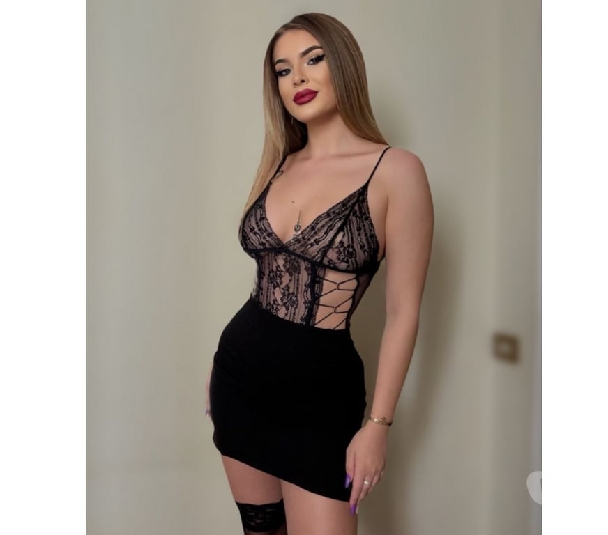 Escorts North West London Queensbury - Harrow - Photos for MEL🩷LATINA🩷1H100 O.W.O🔥TEXT ME