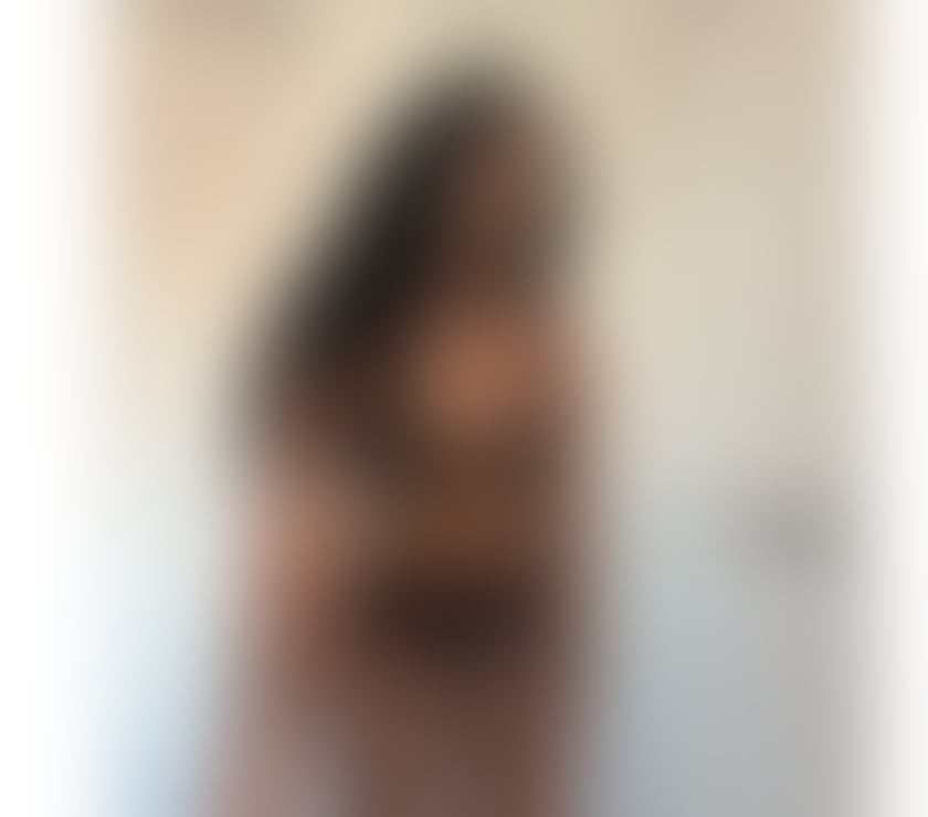 Escorts Barking and Dagenham Barking - Barking and Dagenham - Photos for skinny Brazilian brunette with big ass and curly hair