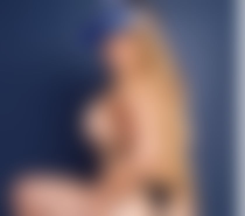 Escorts Aberdeen Aberdeen City Centre - Aberdeen - Photos for UNTIL LATE ❤️ Stunning LOOKS ❤️ Hour Glass FIGURE