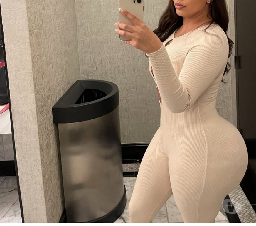 Adult Entertainment Greater Manchester Manchester - Photos for •The MILF You Can’t Handle