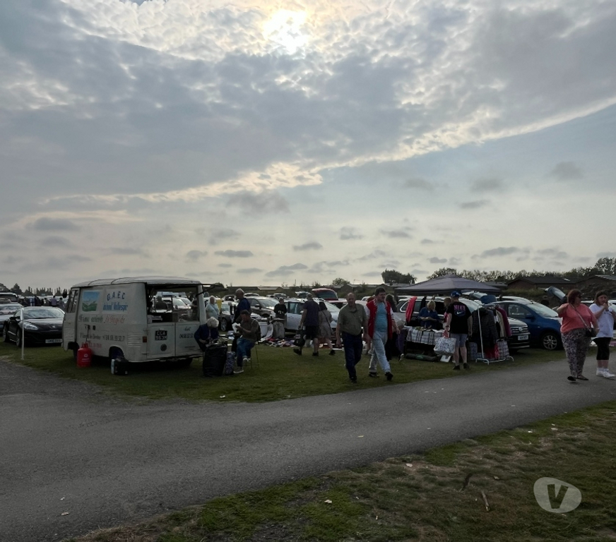 farmers markets Suffolk Mid Suffolk - Photos for Stonham Barns Sunday Car Boot & Swedefest Lorry Show