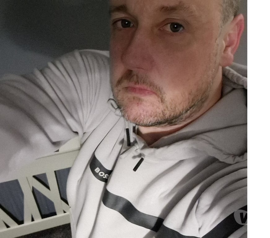 Escorts Kent Swale - Photos for Escort and massage service