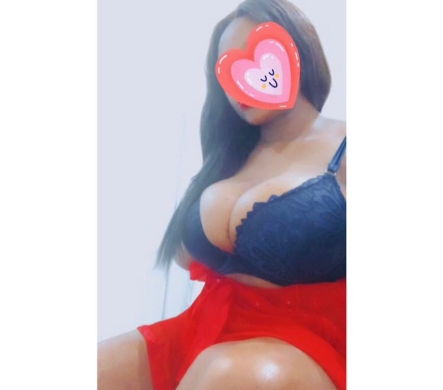 Escorts Merseyside Wirral - Photos for Incall in CH44 Busty Ebony for your pleasure sweetheart