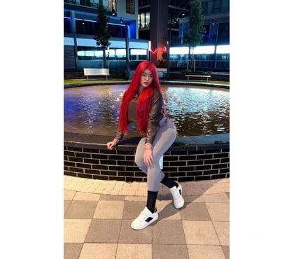 Transsexual Cardiff City Centre Cardiff - Photos for Kyllie huge & thick 🍆🍆🍆