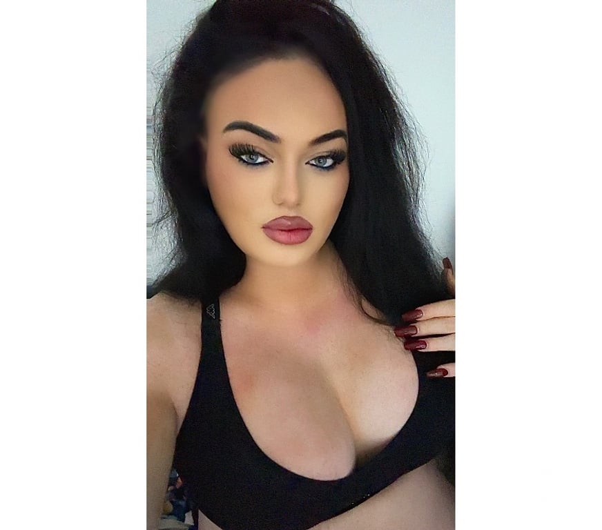 Trans Escorts Ealing Perivale - Ealing - Photos for 7inch Irish trans girl in Perivale Ealing