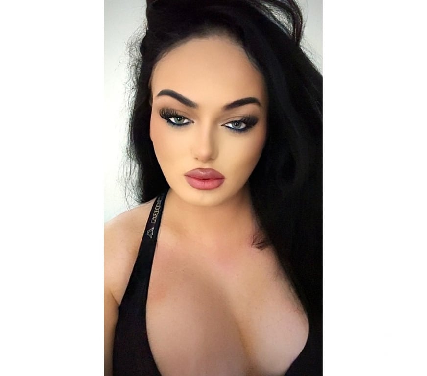 Trans Escorts Ealing Perivale - Ealing - Photos for 7inch Irish trans girl in Perivale Ealing