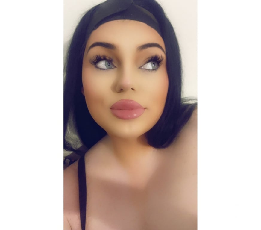 Trans Escorts Ealing Perivale - Ealing - Photos for 7inch Irish trans girl in Perivale Ealing