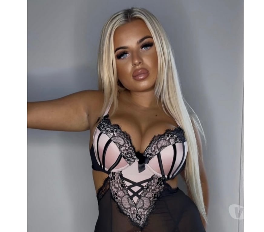 Escorts Hertfordshire Stevenage - Photos for ☎️𝐎𝐔𝐓𝐂𝐀𝐋𝐋 𝟐𝟒☎️HOT🔥