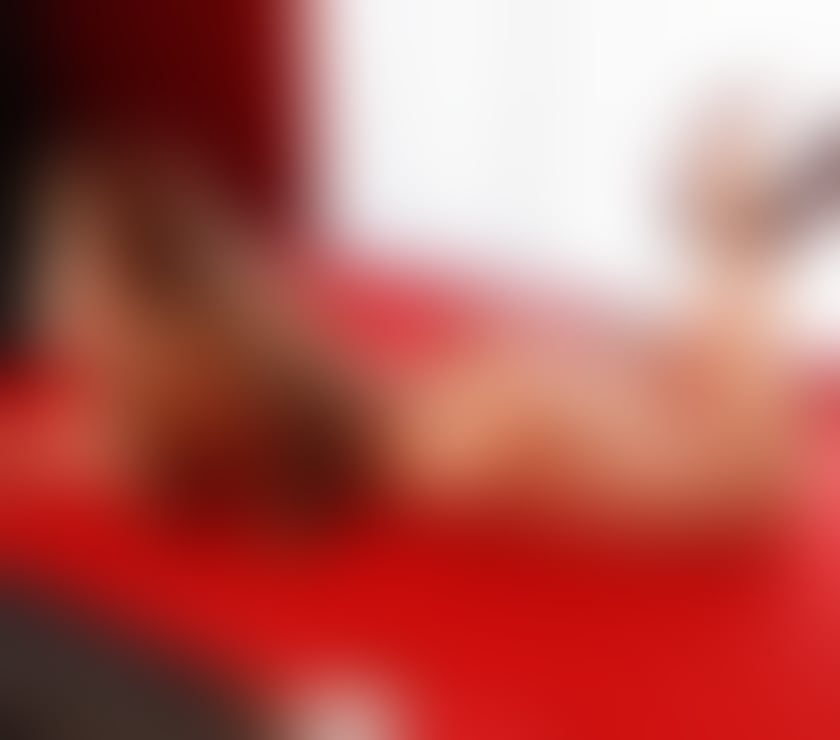 Escorts West Yorkshire Leeds - Photos for Sexy Jullie - Party Girl