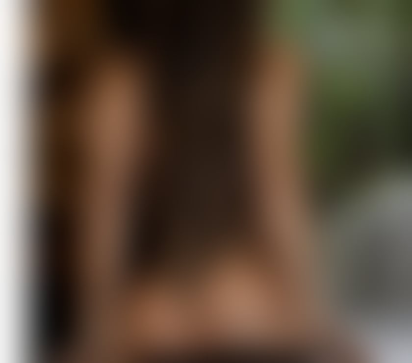 Escorts West Yorkshire Leeds - Photos for Sexy Jullie - Party Girl