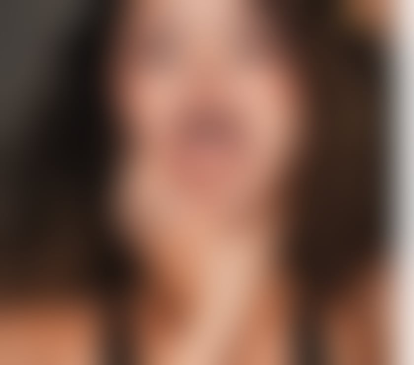 Escorts Surrey Woking - Photos for New in town best service out call
