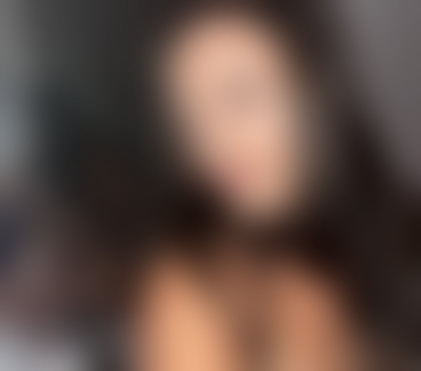 Escorts Hampshire Southampton - Photos for Hi new town shopia party 🥳 💯🥂incall and outcall24h