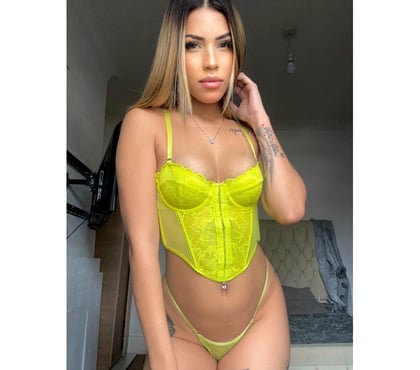 Escorts Corby North Northamptonshire - Photos for Blonde 🔥CORBY🔥 PARTY GIRL 🥂
