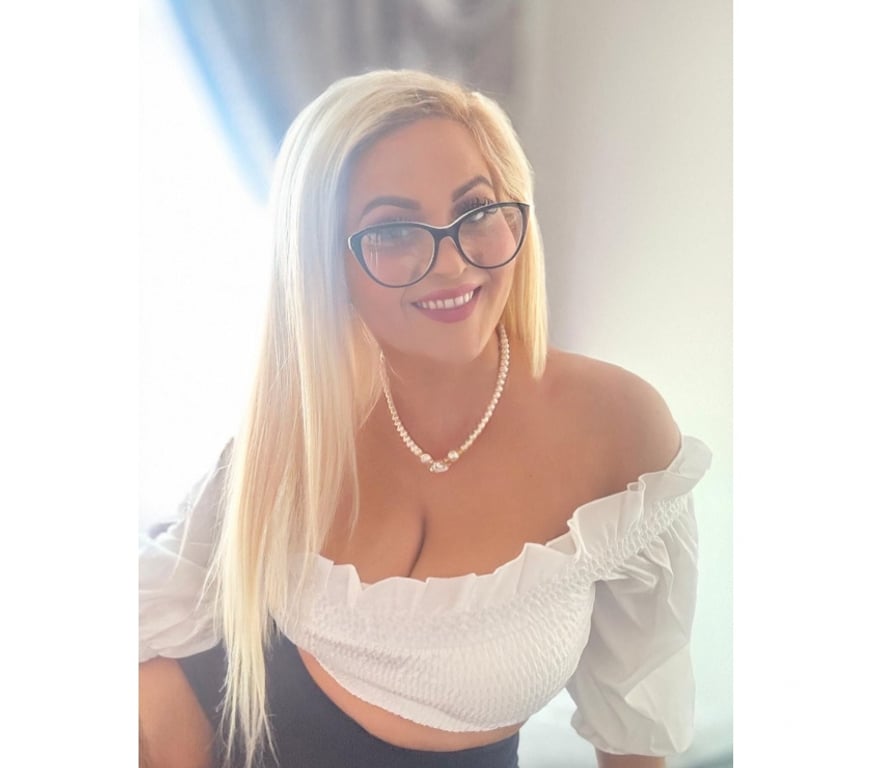 Escorts West Midlands Birmingham - Photos for Top ✨ Busty 💯 naughty ✨ In your area now 💋