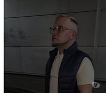 Gay escort bottom