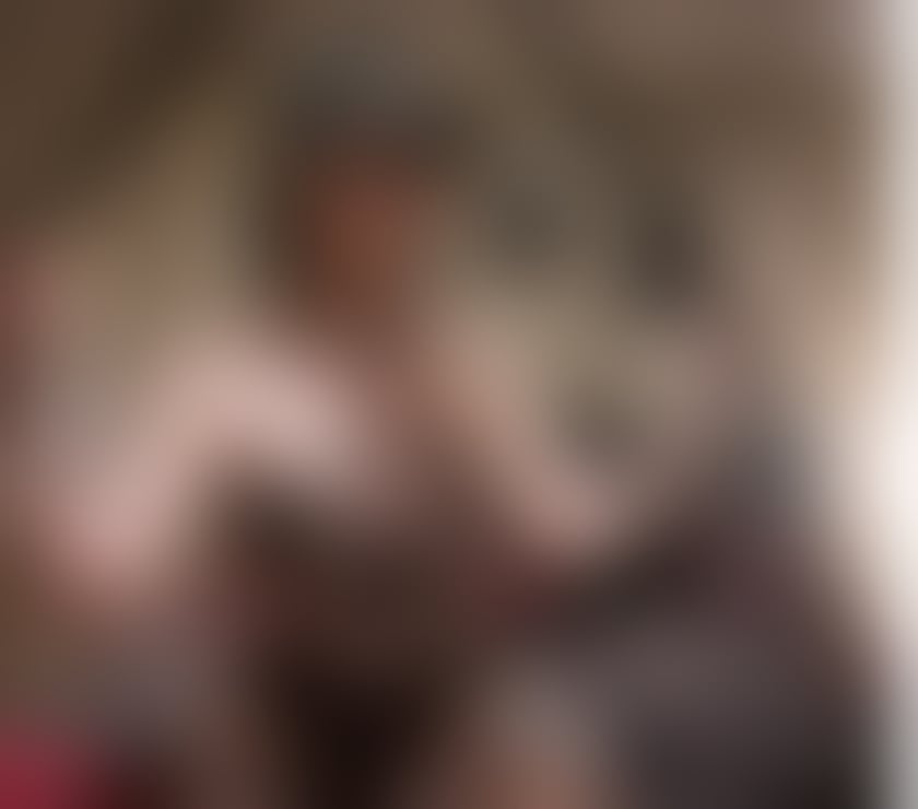 Trans Escorts Canary Wharf East London - Photos for Goth trans girl - whatsapp me as my number is not ringing