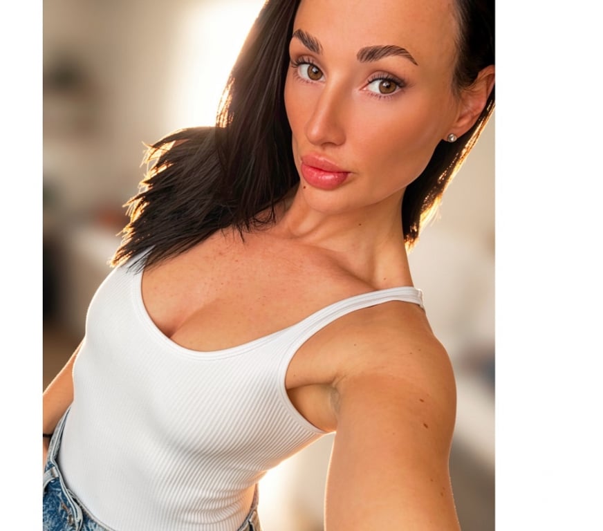 Adult Entertainment Greater Manchester Manchester - Photos for 😈⭐️ NAUGHTY MIA, ONLINE NOW⭐️😈 07936314736