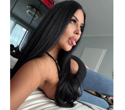Escorts and Massages Watford Town Centre Watford - Photos for ELLA! NO RUSH .ONLY OUTCALL