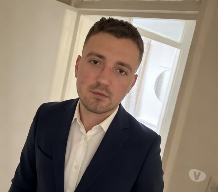  Gay massage Merseyside Liverpool - Photos for Suited Lad from Yorkshire