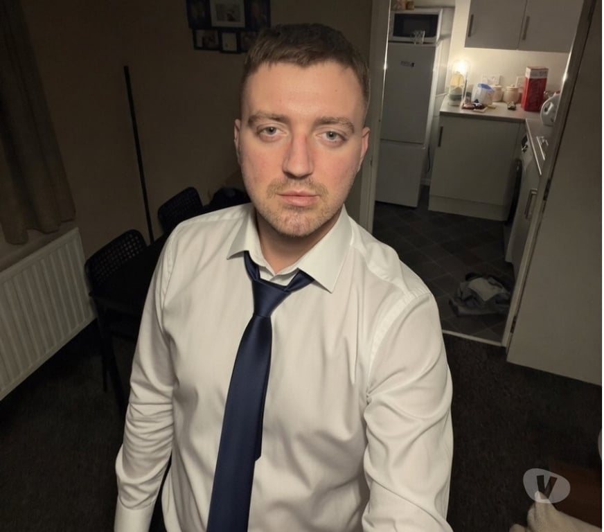  Gay massage Merseyside Liverpool - Photos for Suited Lad from Yorkshire